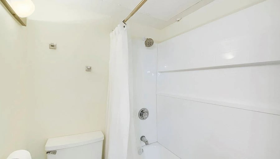 Furnished Finder property 1048370_1 photo 13