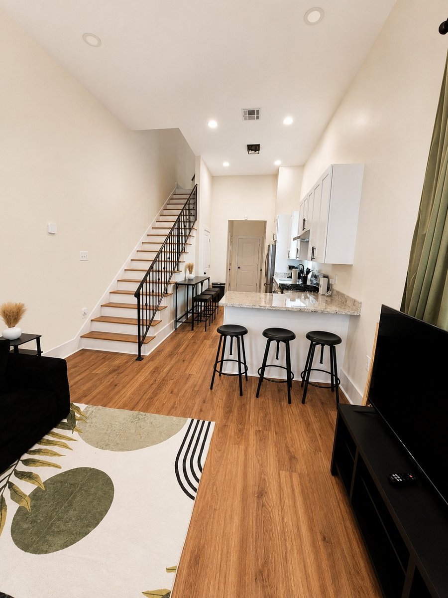 Furnished Finder property 1048387_1 photo 3