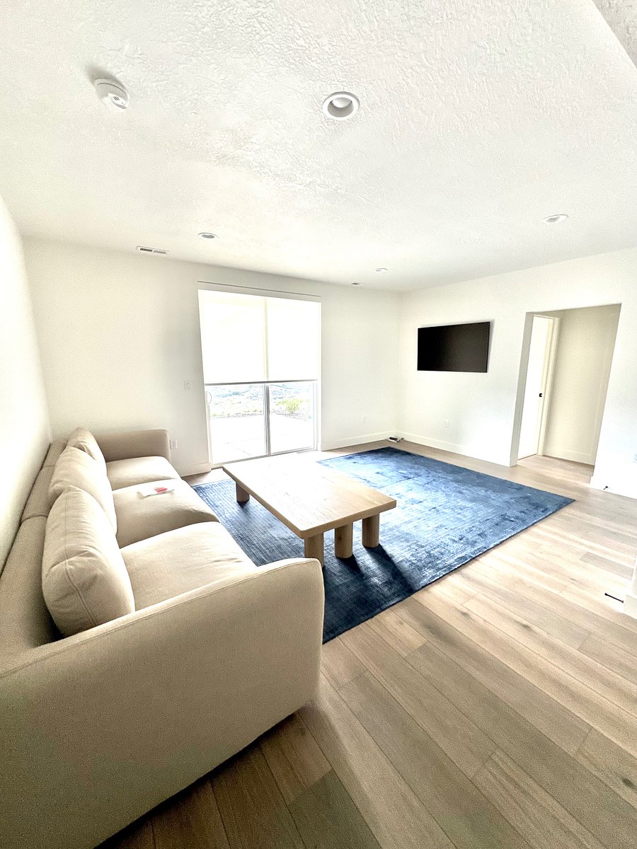 Furnished Finder property 1048396_1 photo 24