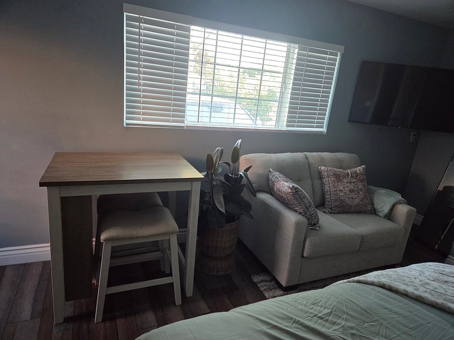 Furnished Finder property 1048398_1 photo 12