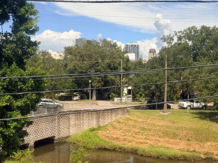 Furnished Finder property 1048402_1 photo 17