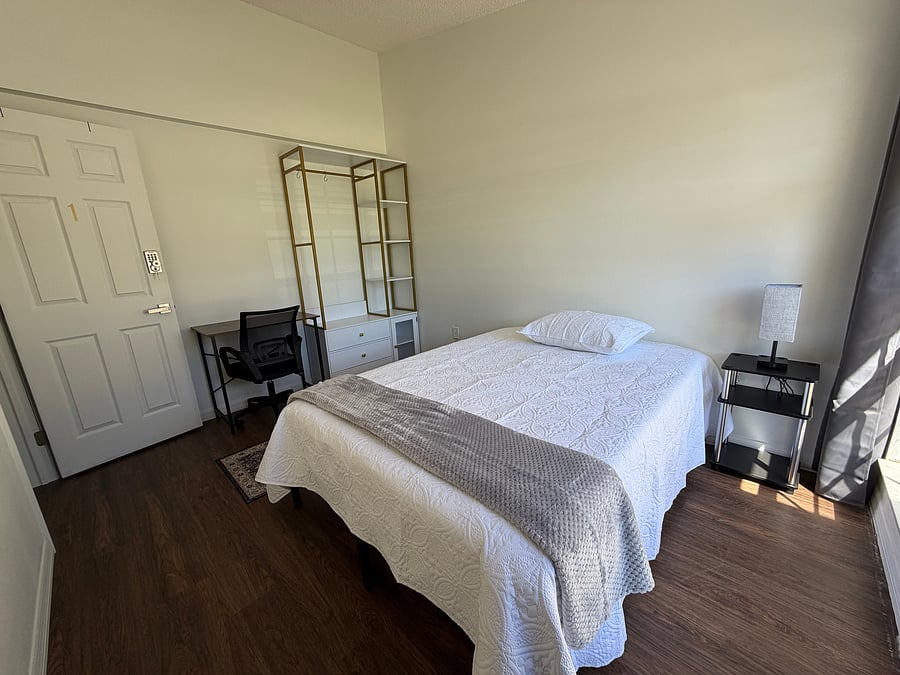 Furnished Finder property 1048415_1 photo 3