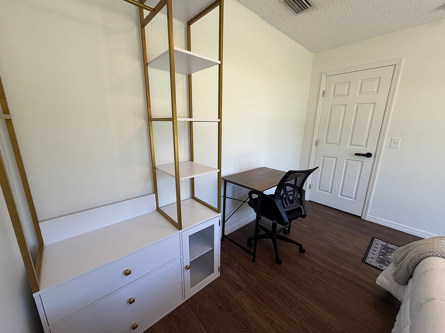 Furnished Finder property 1048415_1 photo 11