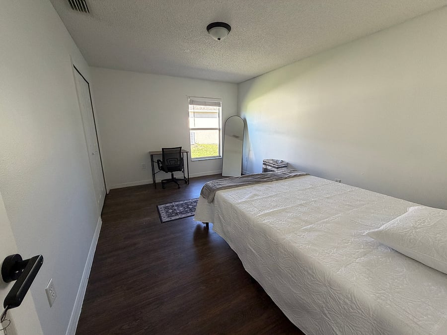 Furnished Finder property 1048415_1 photo 31