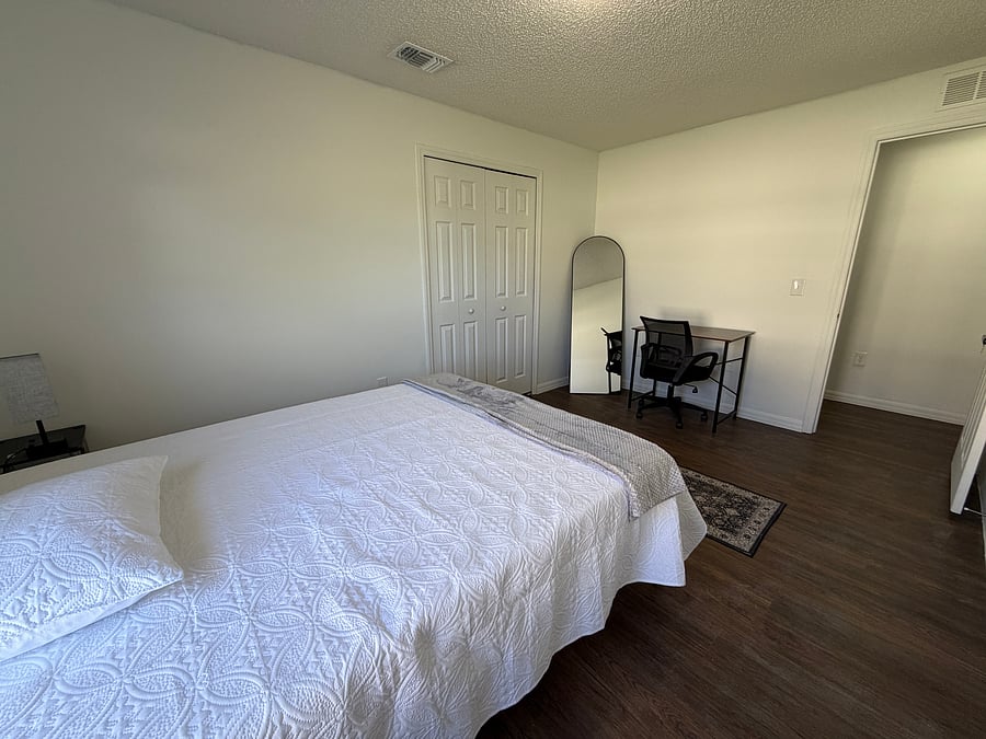 Furnished Finder property 1048415_1 photo 41