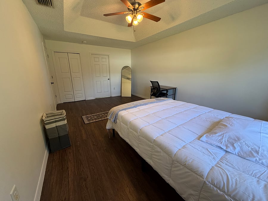 Furnished Finder property 1048415_1 photo 47