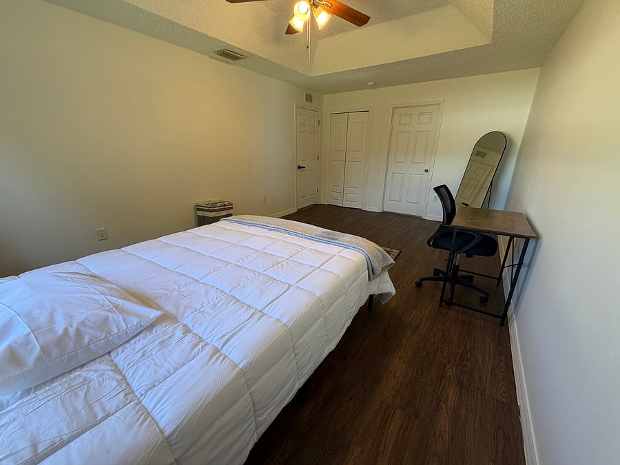 Furnished Finder property 1048415_1 photo 48