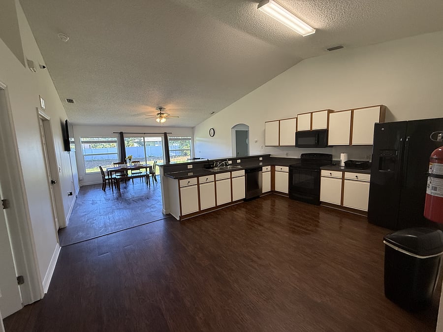 Furnished Finder property 1048415_1 photo 62