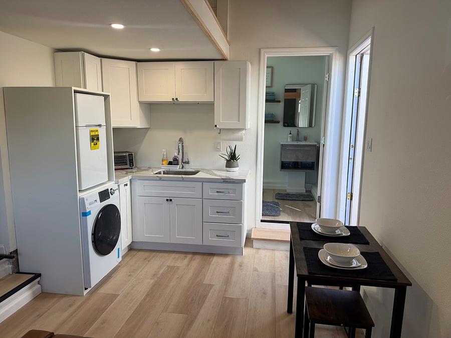 Furnished Finder property 1048430_1 photo 9