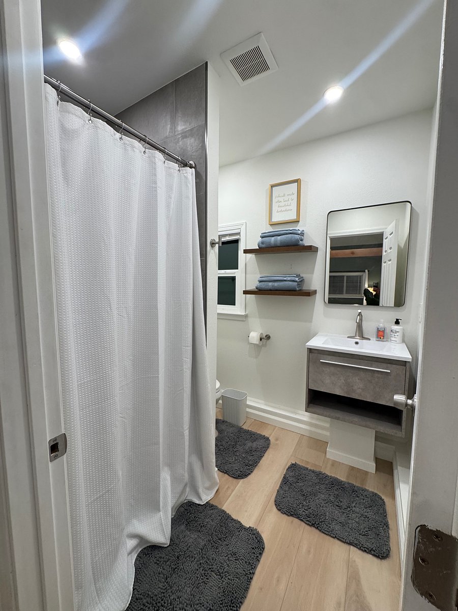 Furnished Finder property 1048430_1 photo 11