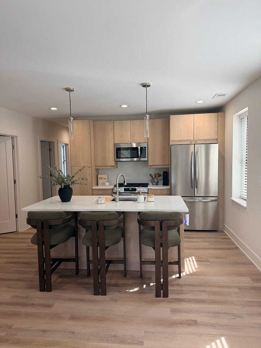 Furnished Finder property 1048431_1 photo 3