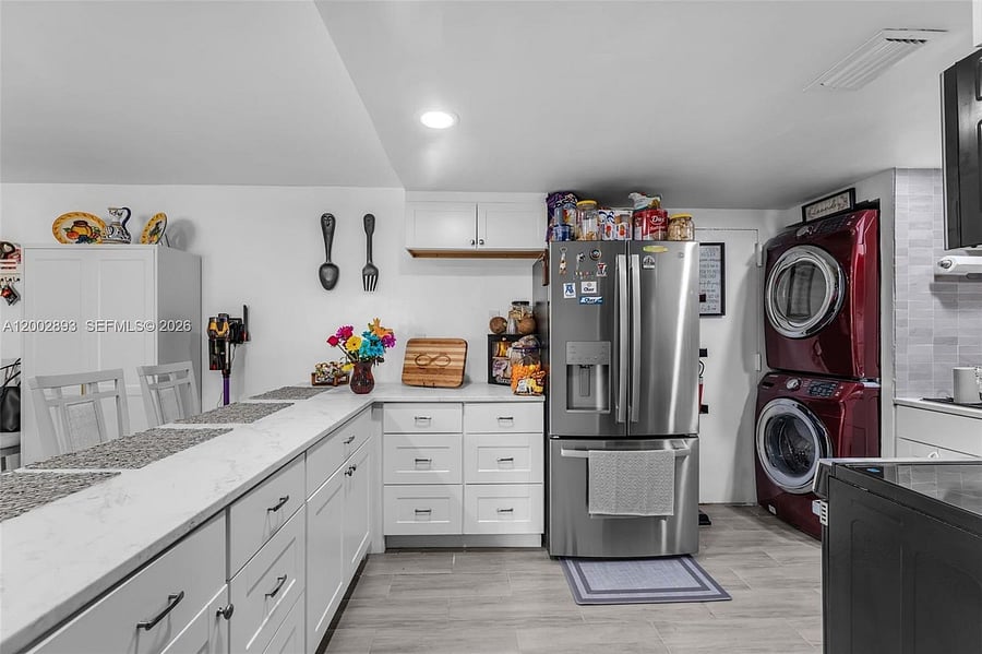 Furnished Finder property 1048442_1 photo 9