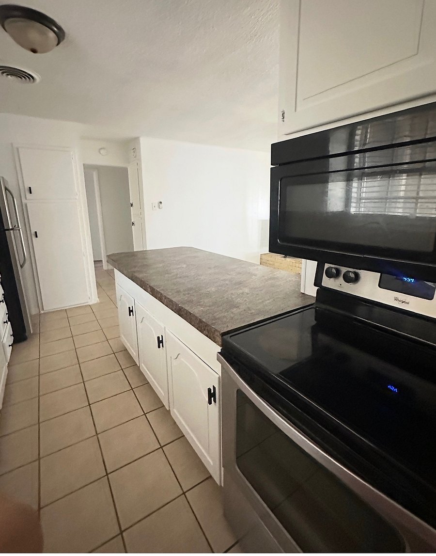 Furnished Finder property 1048471_1 photo 9