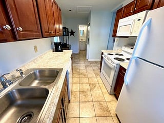 Furnished Finder property 1048478_1 photo 8