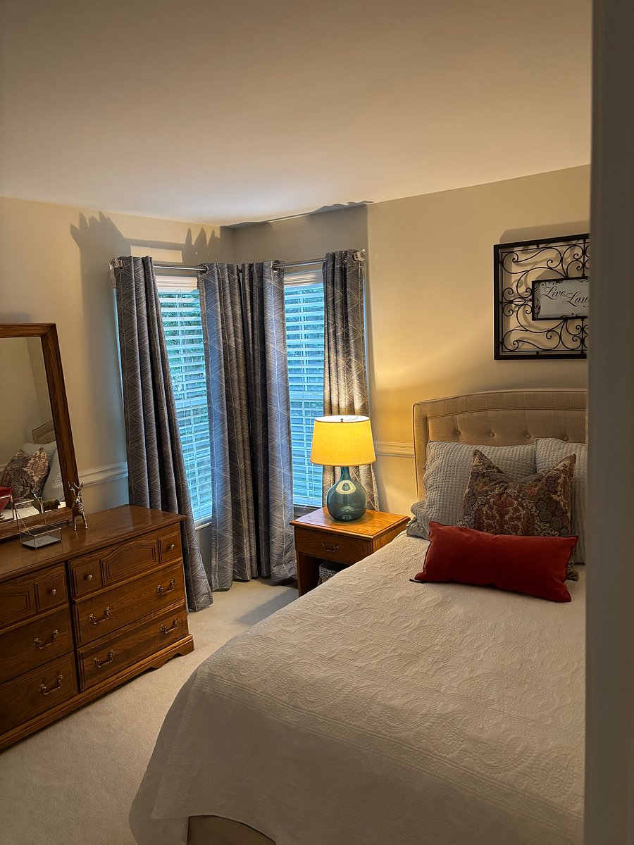 Furnished Finder property 1048497_1 photo 9