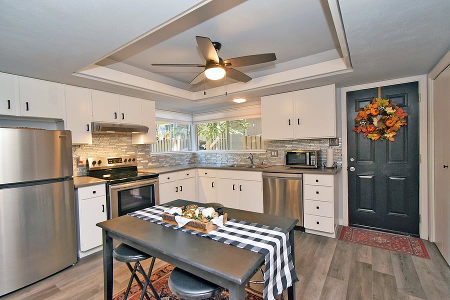 Furnished Finder property 1048503_1 photo 17