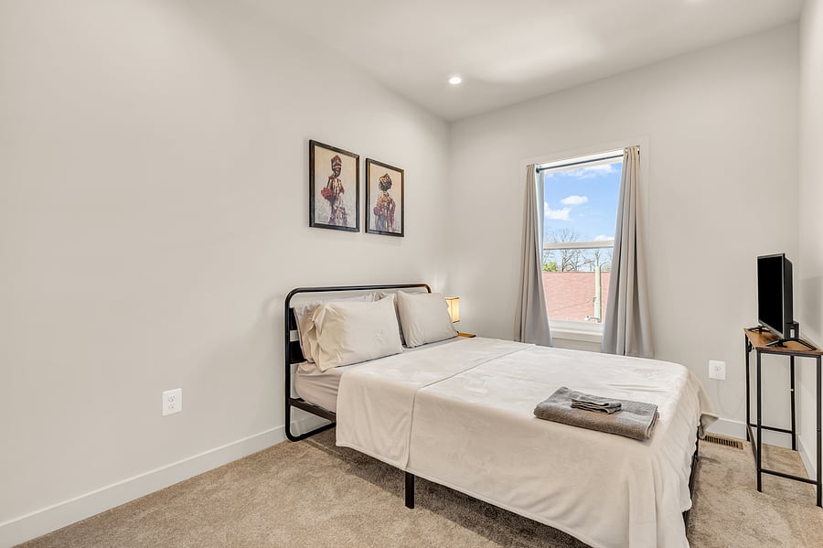 Furnished Finder property 1048527_1 photo 24