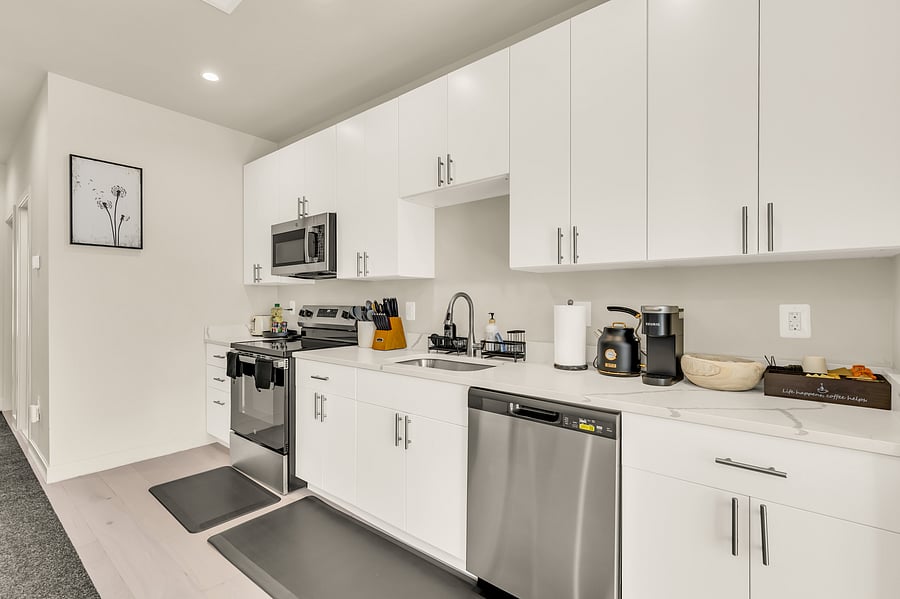 Furnished Finder property 1048527_1 photo 42