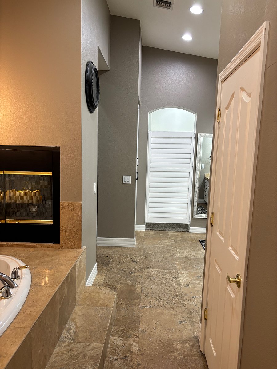 Furnished Finder property 1048537_1 photo 25