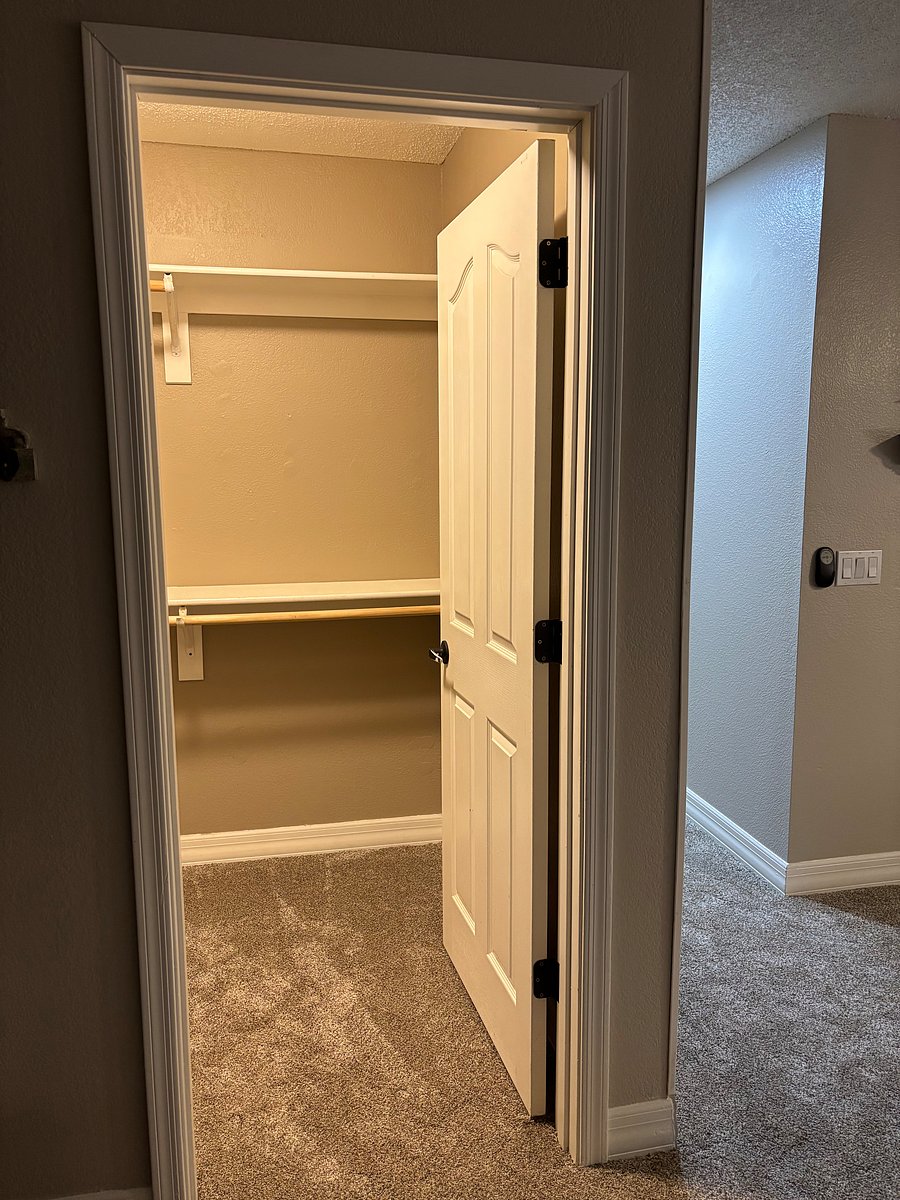 Furnished Finder property 1048537_3 photo 9