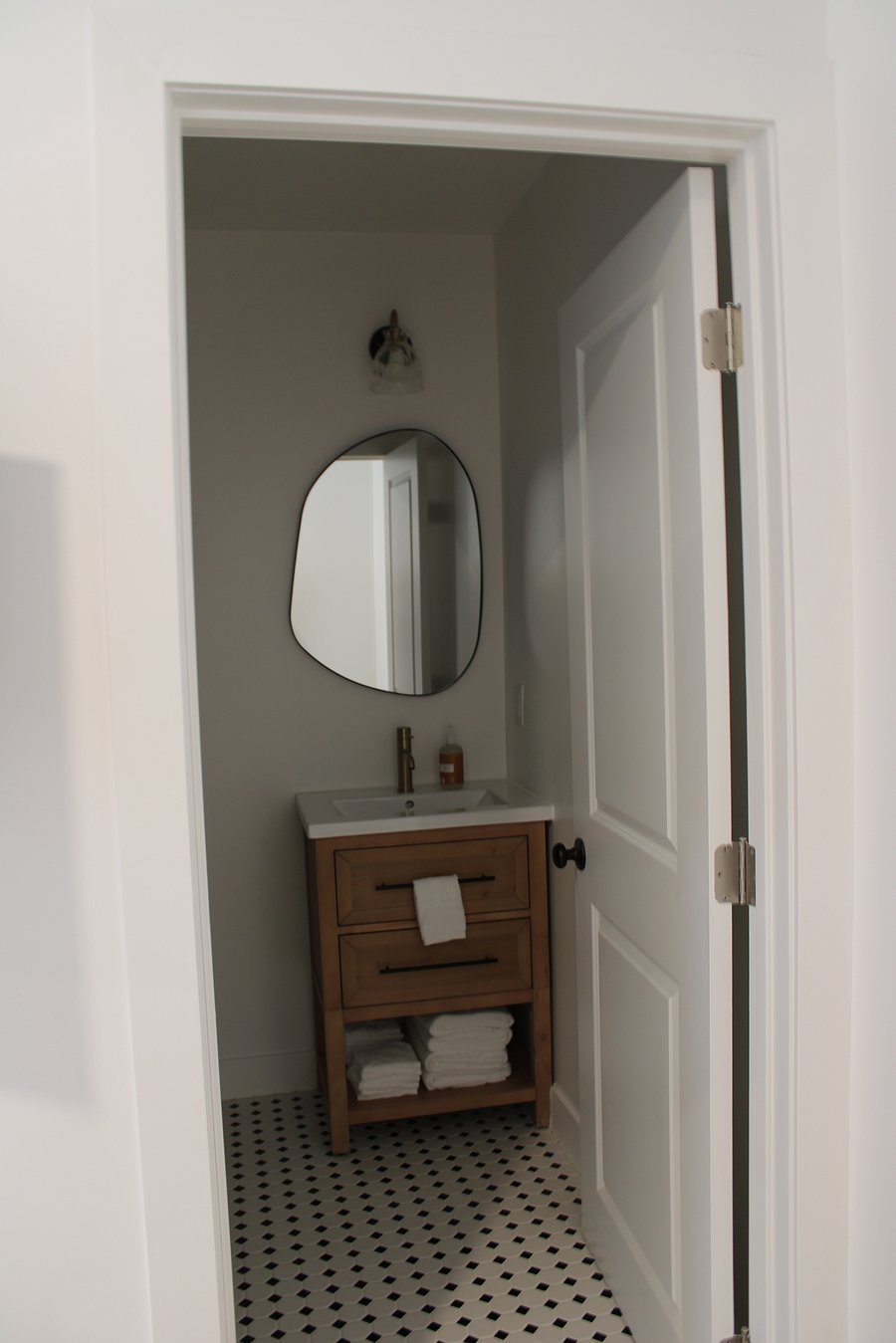 Furnished Finder property 1048549_1 photo 10