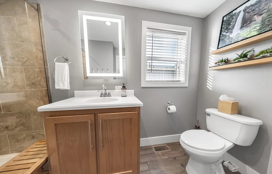 Bathroom in Unit 2 (guest house)