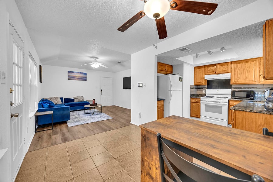 Furnished Finder property 1048586_1 photo 3