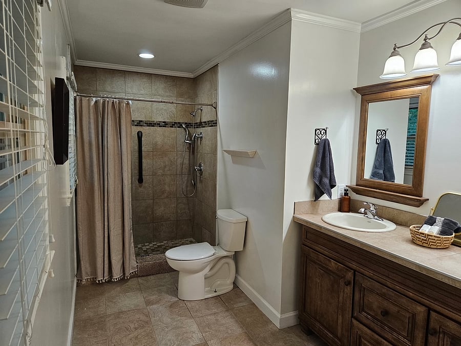 Furnished Finder property 1048603_1 photo 8
