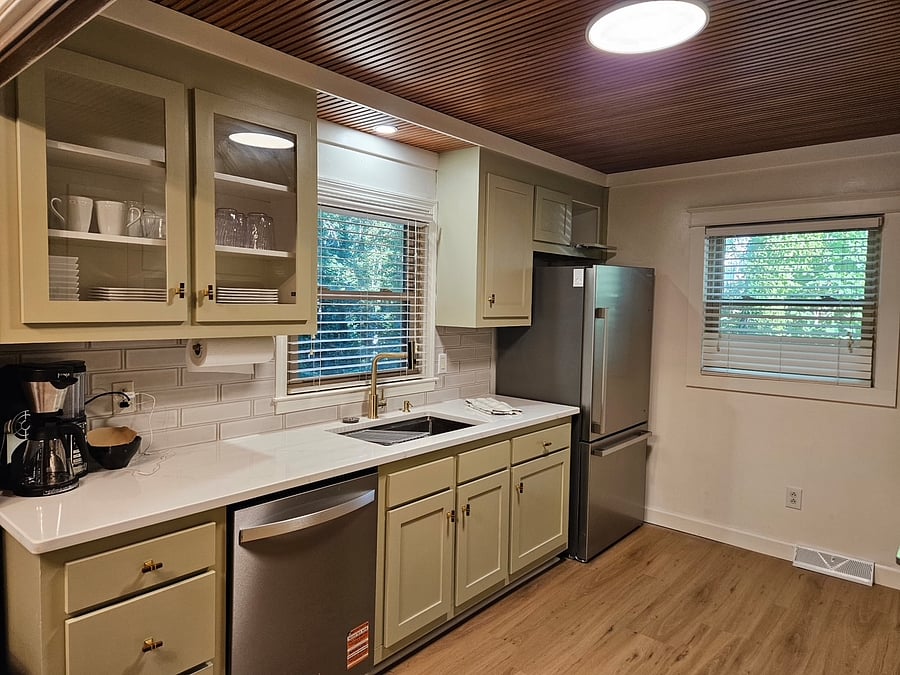 Furnished Finder property 1048603_1 photo 17