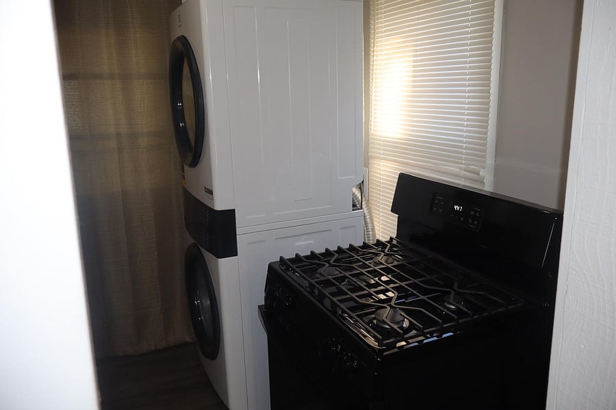 Furnished Finder property 1048619_1 photo 9