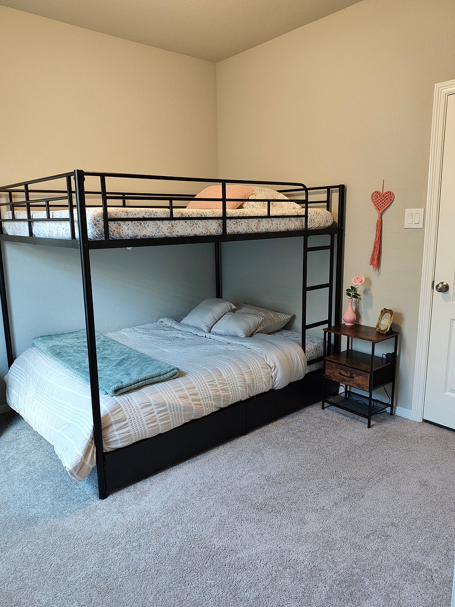 Furnished Finder property 1048635_1 photo 25