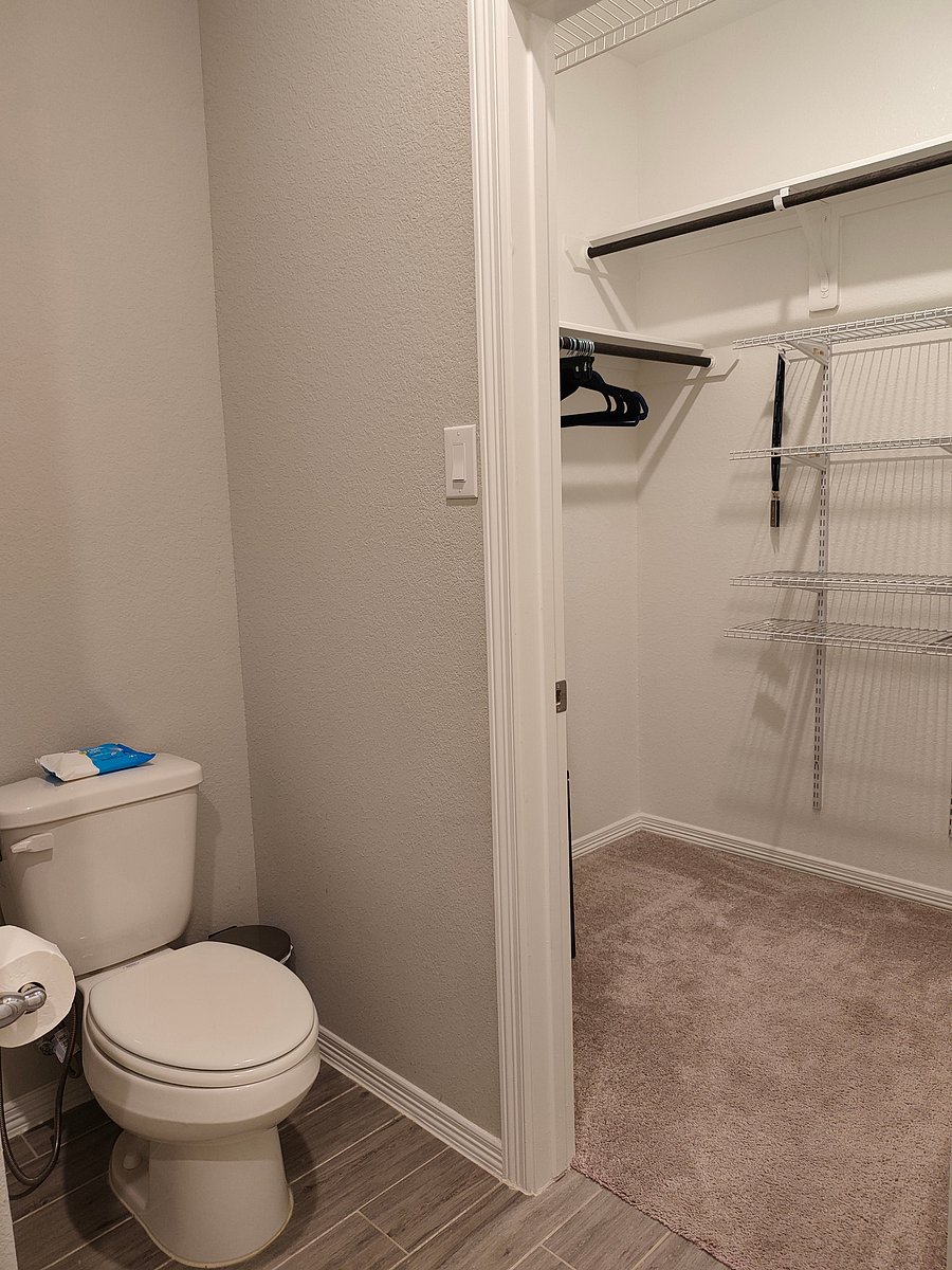 Furnished Finder property 1048635_1 photo 40