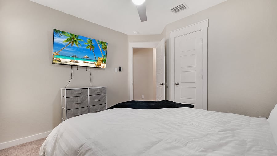 Furnished Finder property 1048646_1 photo 27