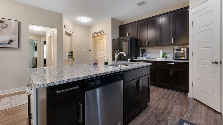 Furnished Finder property 1048646_1 photo 14