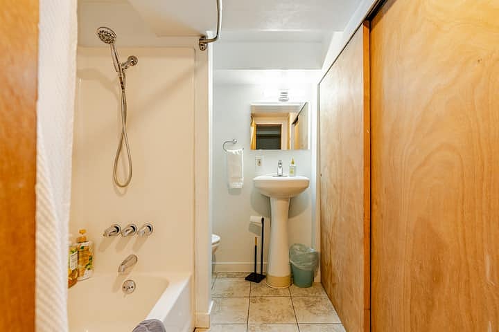 Furnished Finder property 1048652_1 photo 3