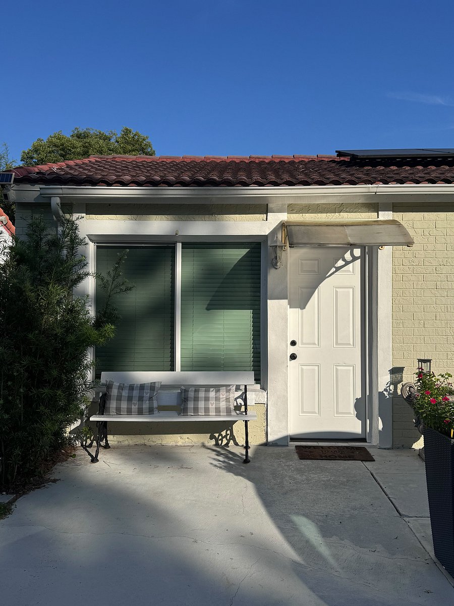 Furnished Finder property 1048663_1 photo 1