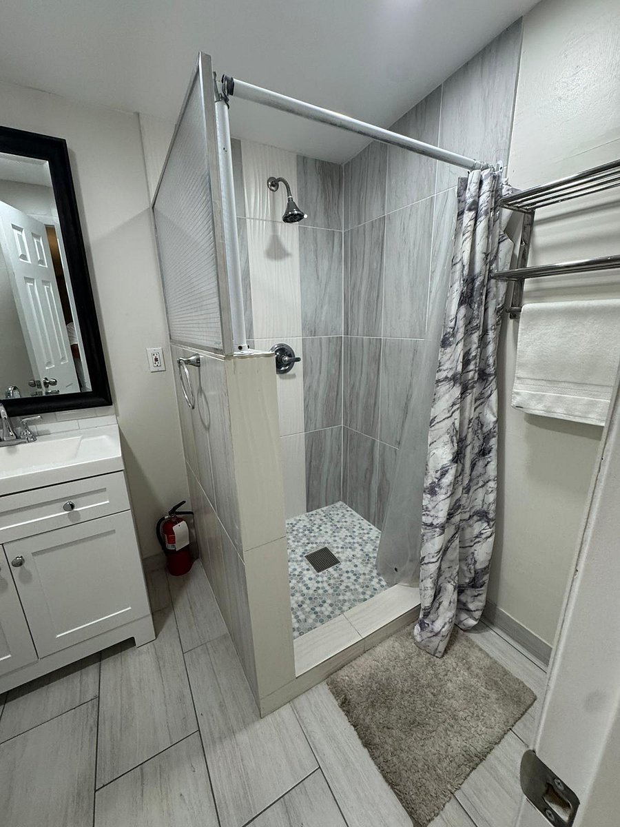 Furnished Finder property 1048663_1 photo 8