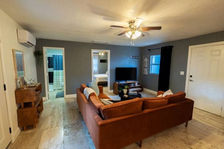 Furnished Finder property 1048671_1 photo 11