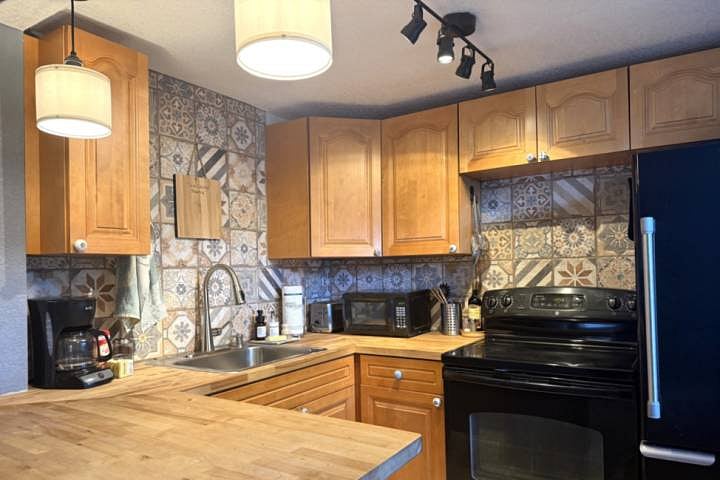 Furnished Finder property 1048671_1 photo 3
