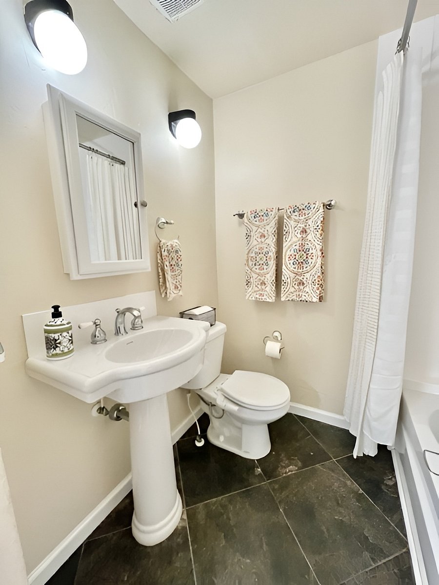 Furnished Finder property 1048672_1 photo 17