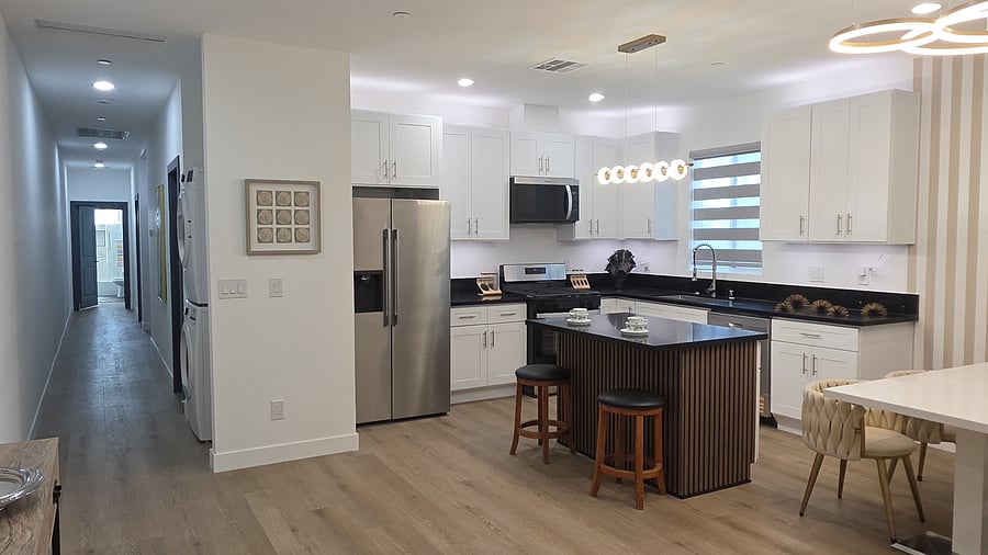 Furnished Finder property 1048676_1 photo 3