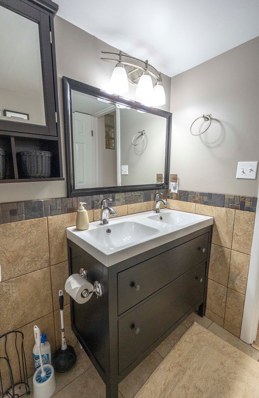 Furnished Finder property 1048684_1 photo 29