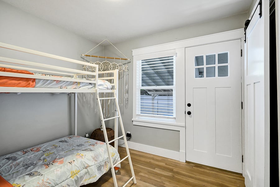 Furnished Finder property 1048689_1 photo 11