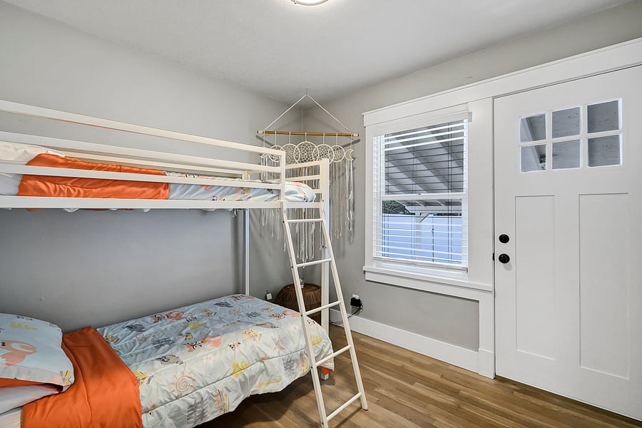 Furnished Finder property 1048689_1 photo 10