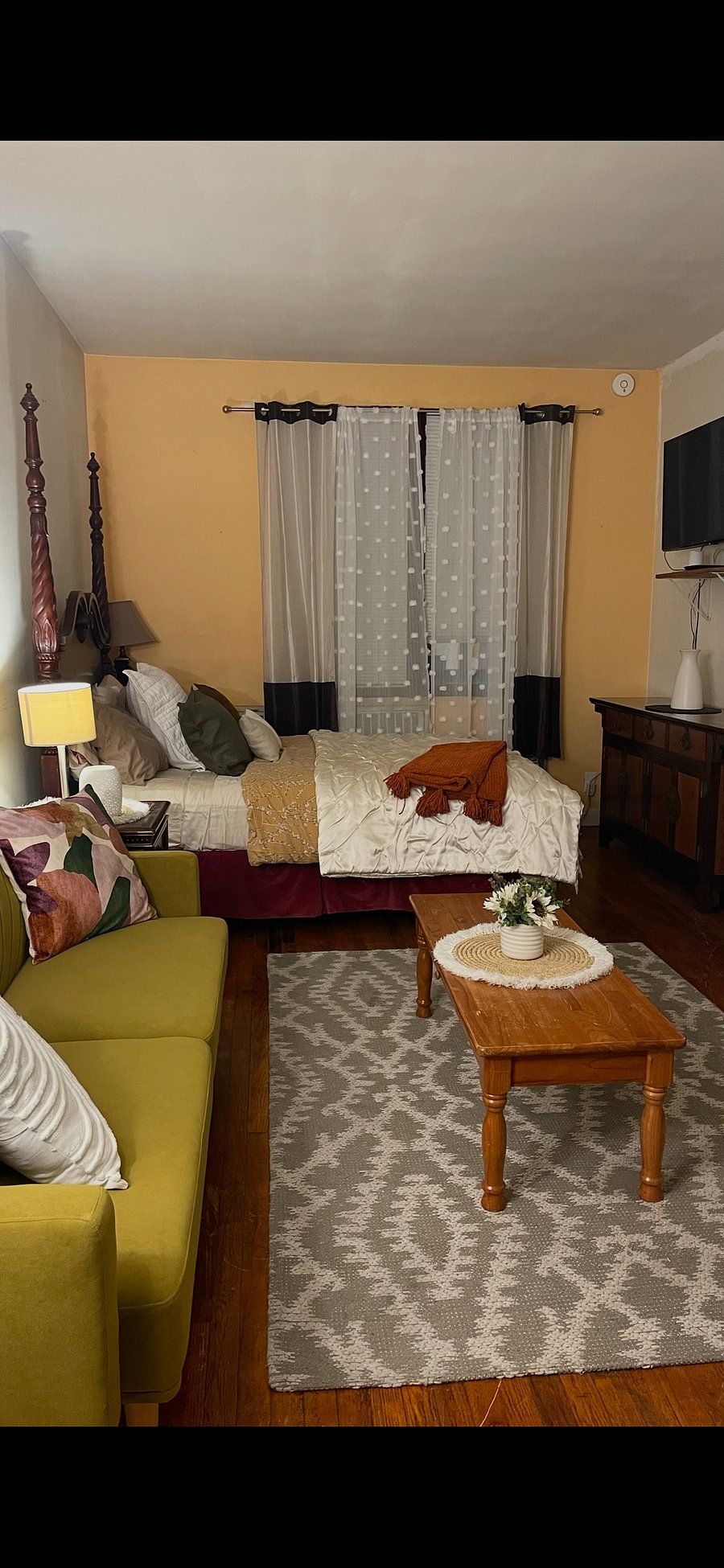 Furnished Finder property 1048693_1 photo 1