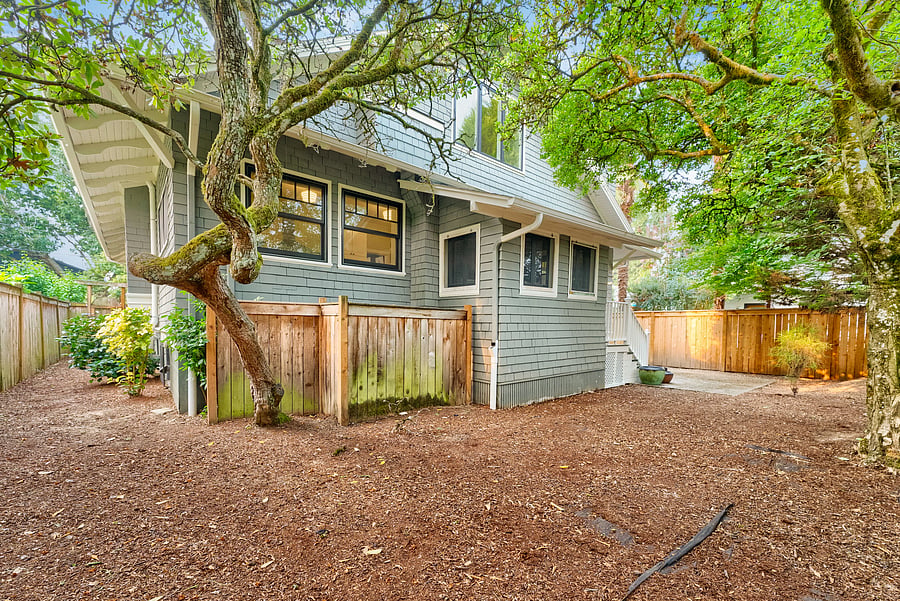 Furnished Finder property 1048698_1 photo 24