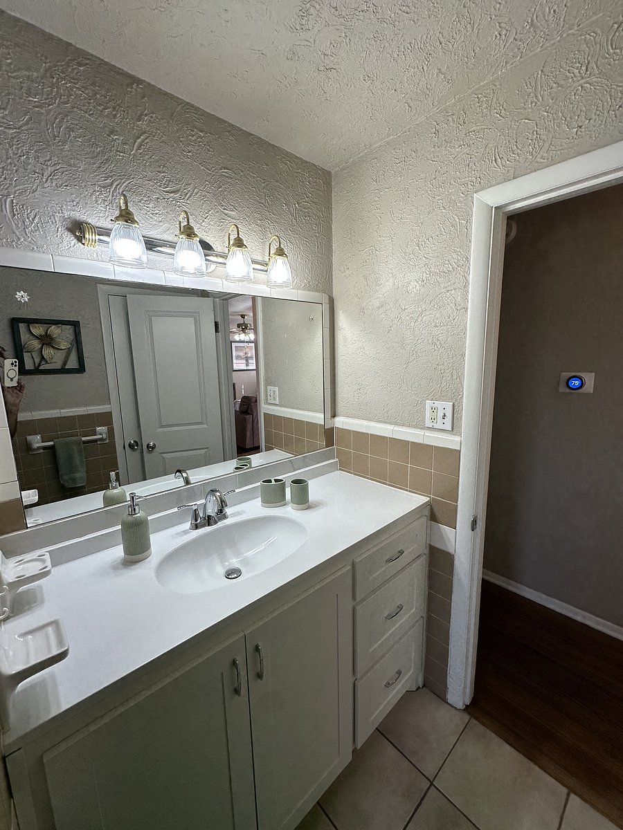 Furnished Finder property 1048711_1 photo 12
