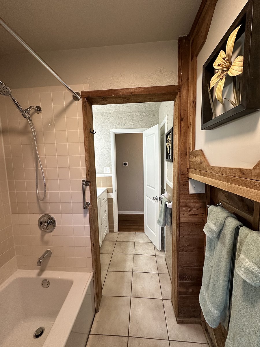 Furnished Finder property 1048711_1 photo 13