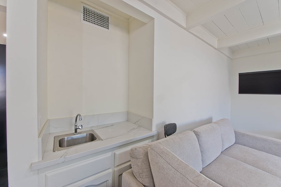 Furnished Finder property 1048801_1 photo 26