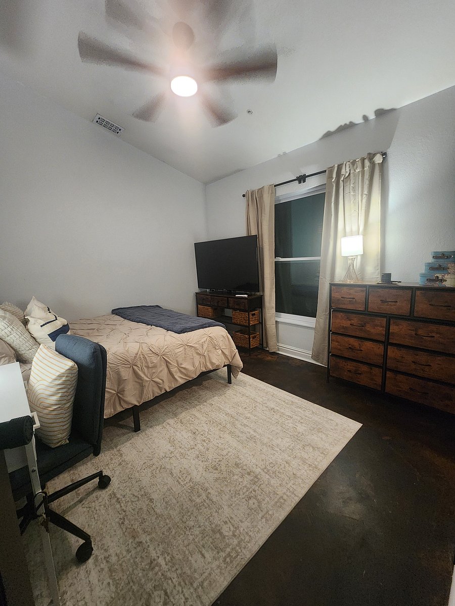 Furnished Finder property 1048802_1 photo 3